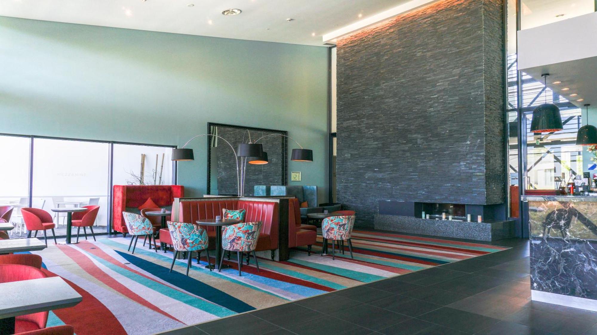 몬치크 리조트 앤 스파 몬시크 외부 사진 The interior of the hotel