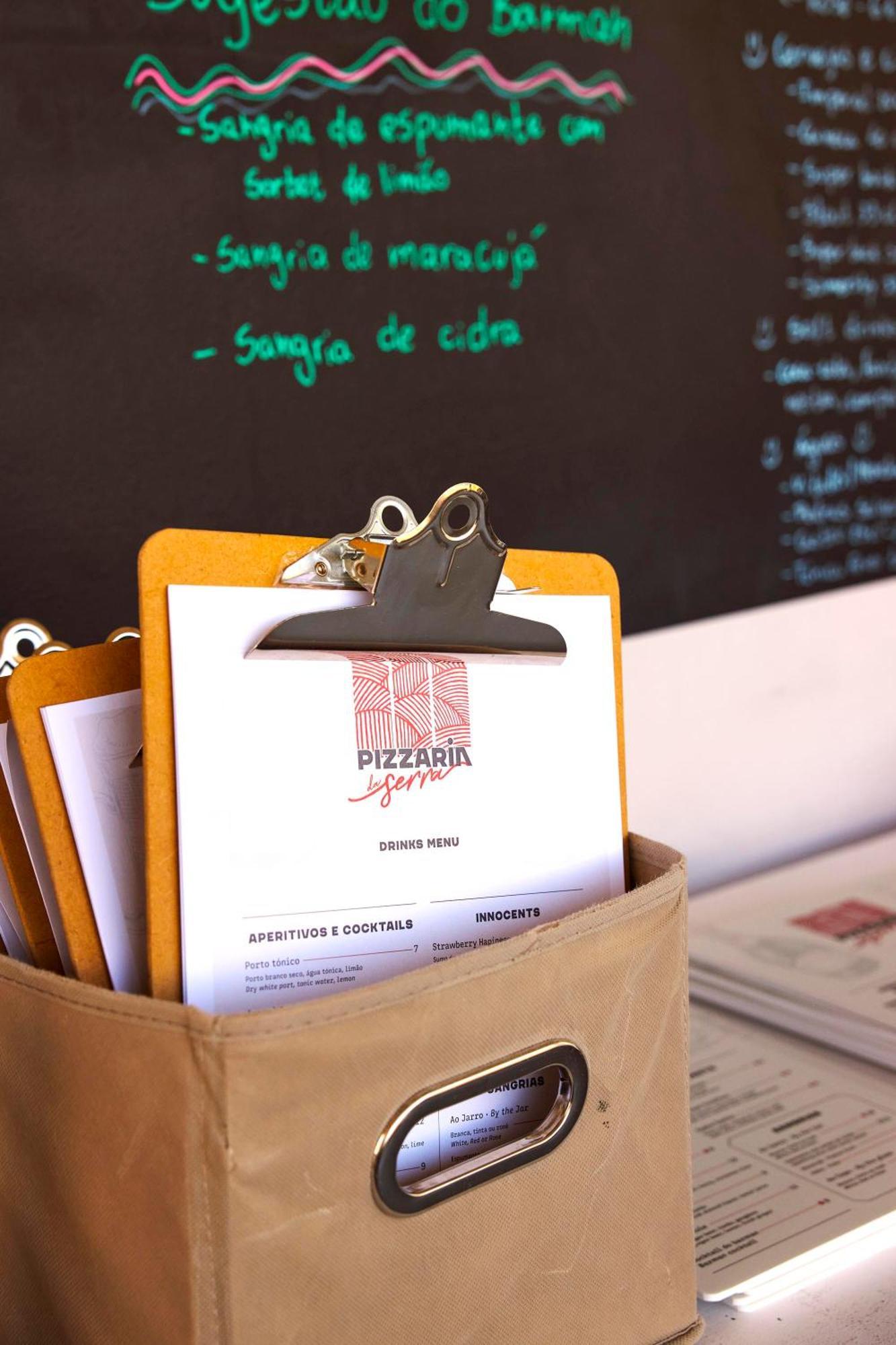 몬치크 리조트 앤 스파 몬시크 외부 사진 A clipboard with a menu
