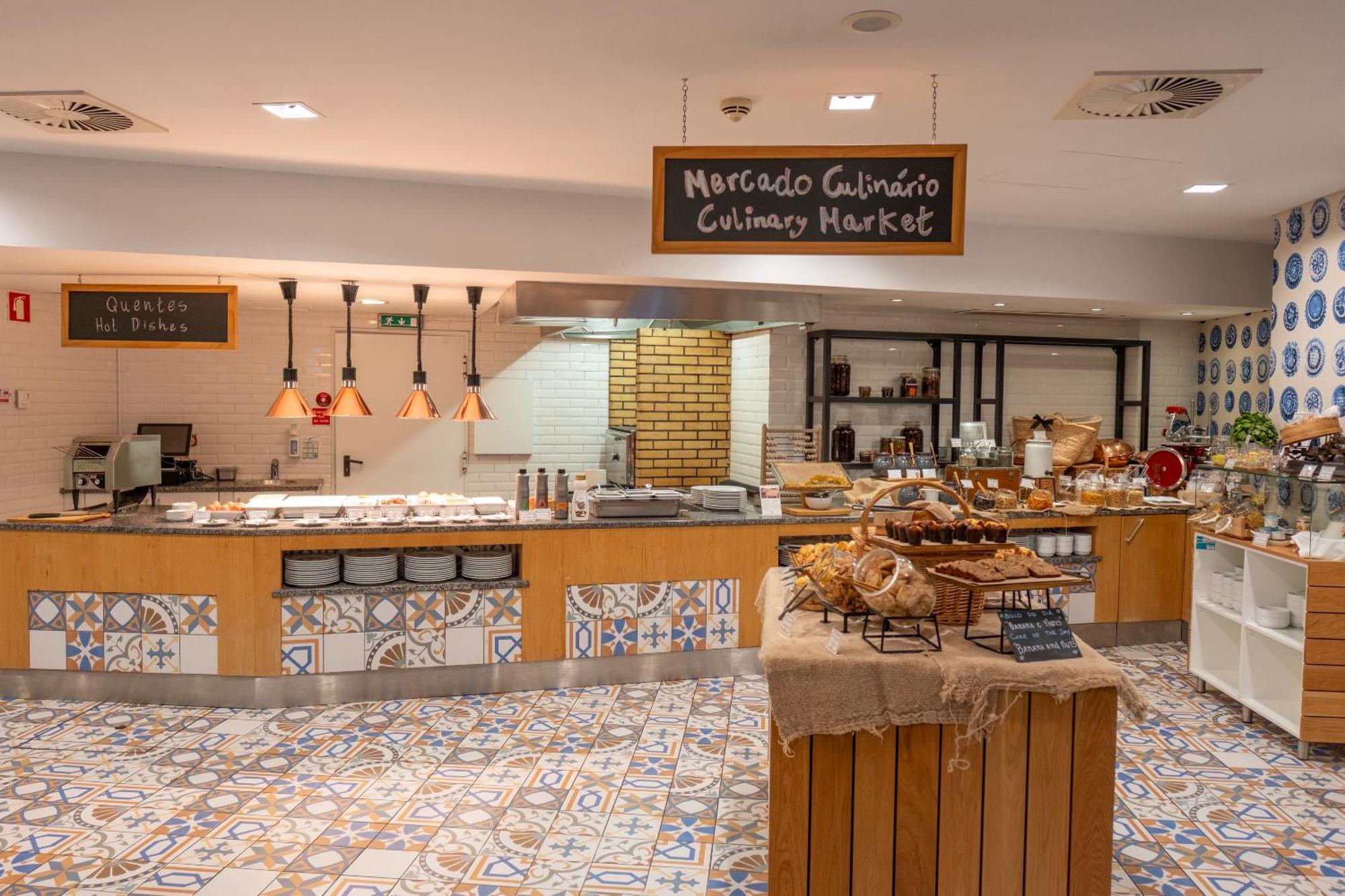 몬치크 리조트 앤 스파 몬시크 외부 사진 Gourmet Market